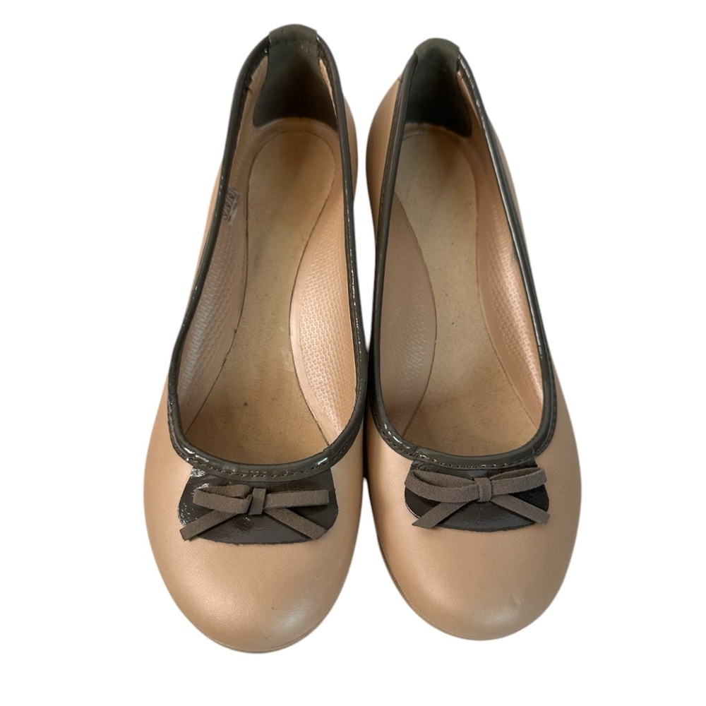 Crocs Lily Metallic Beige Bow Flats Brown Trim Rubber Comfort Shoes 8